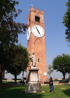 モンドヴィの時計塔
