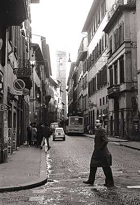 フィレンツェの路地